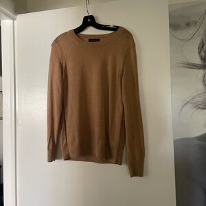 Banana Republic Women's Tan Crew Neck Sweater 100% Marino Wool. Light weight.